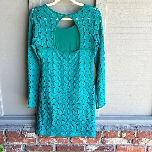 NWT FREE PEOPLE Wild Thing Crochet Mini Dress in Emerald Green Size: Small - Picture 6 of 11